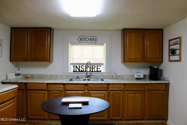 $137,500 | 1401 Ash Street, Ocean Springs, MS 39564