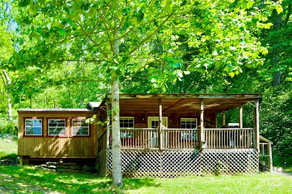 $134,700 | 38 Buchanan Hill Road, Bakersville, NC 28705