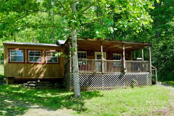 $134,700 | 38 Buchanan Hill Road, Bakersville, NC 28705