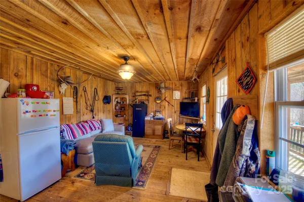 $134,700 | 38 Buchanan Hill Road, Bakersville, NC 28705