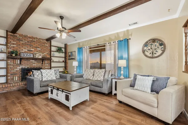 $795,000 | 303 Double D Drive, Prescott, AZ 86303