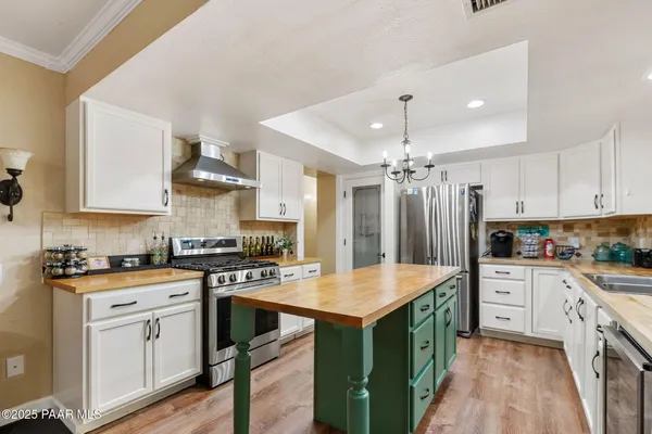 $795,000 | 303 Double D Drive, Prescott, AZ 86303