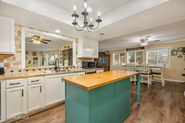 $795,000 | 303 Double D Drive, Prescott, AZ 86303