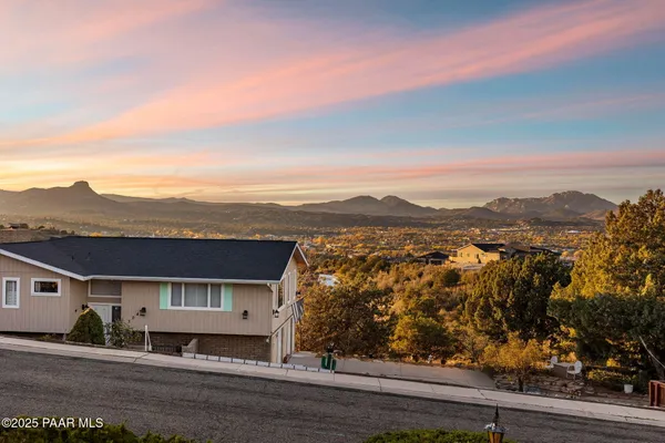 $795,000 | 303 Double D Drive, Prescott, AZ 86303