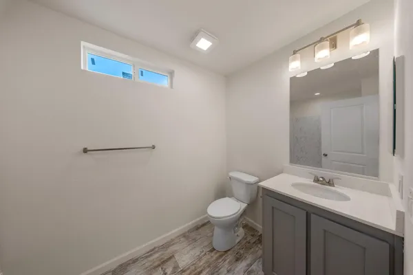 $174,950 | 317 Moffat Boulevard, Unit 20, Manteca, CA 95336