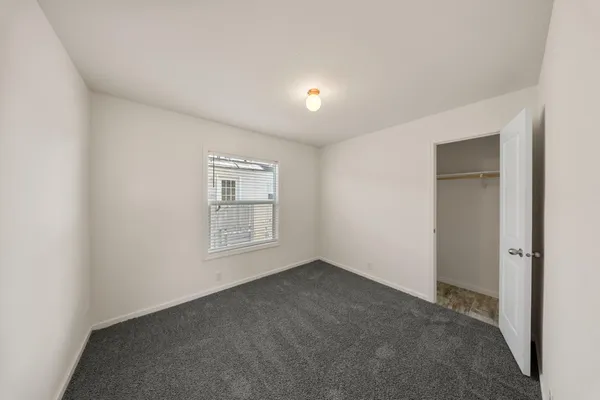 $174,950 | 317 Moffat Boulevard, Unit 20, Manteca, CA 95336