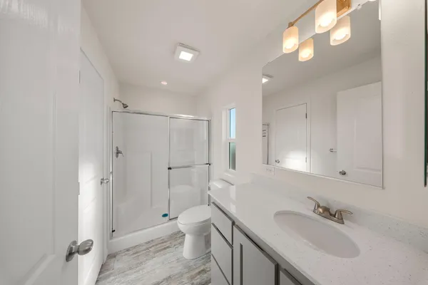 $174,950 | 317 Moffat Boulevard, Unit 20, Manteca, CA 95336