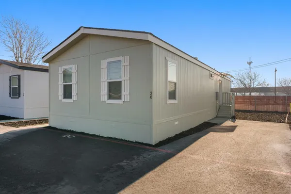 $174,950 | 317 Moffat Boulevard, Unit 20, Manteca, CA 95336