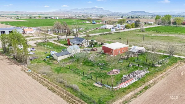 $999,000 | 3505 West Idaho Boulevard, Emmett, ID 83617