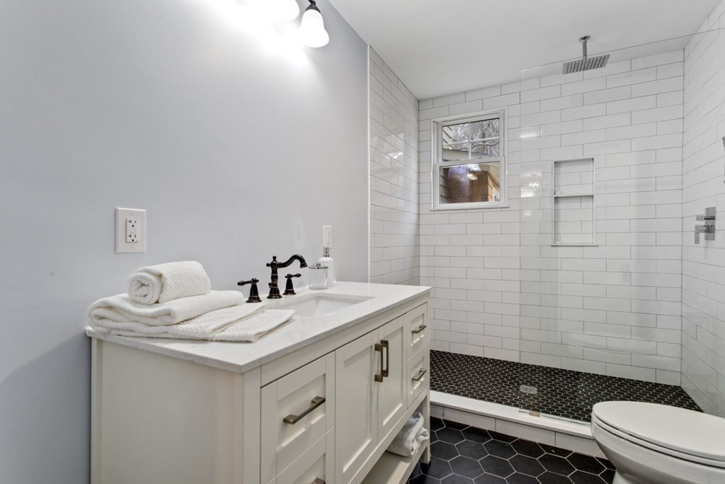 230 High Road Newbury, MA 01951 - Photo 25 of 42 Gallery Image 25