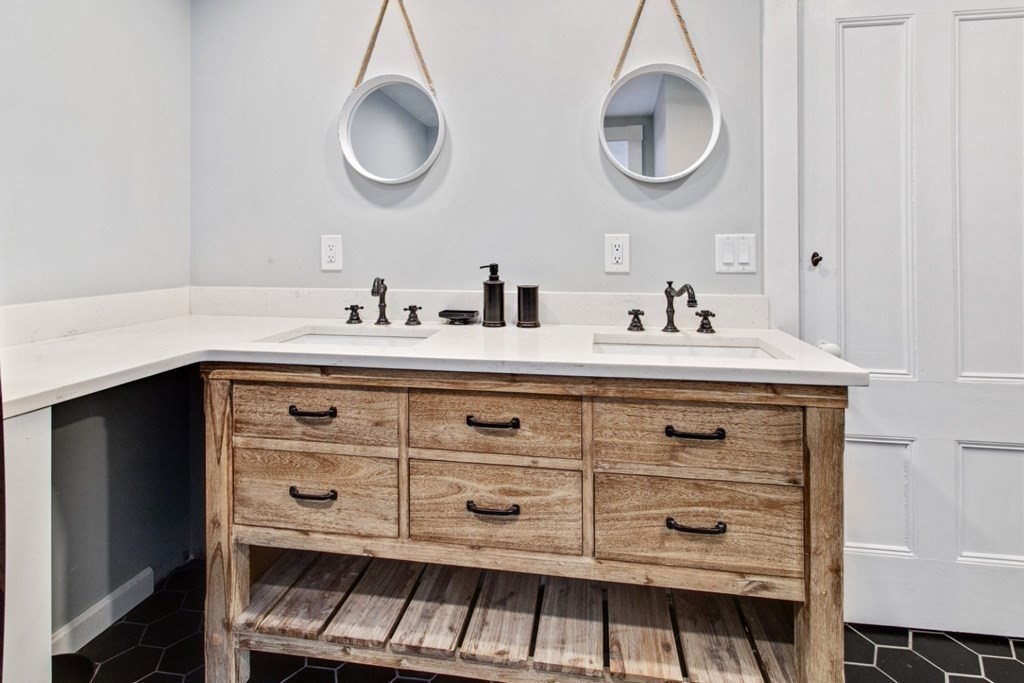 230 High Road Newbury, MA 01951 - Photo 33 of 42 Gallery Image 33