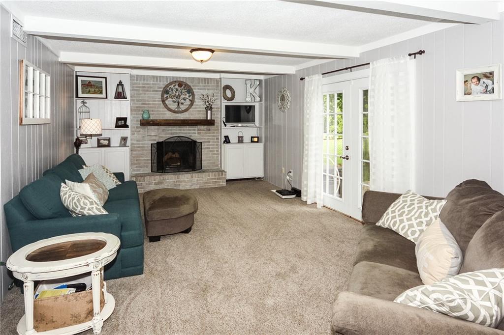 94 Sycamore Road Carmel, IN 46033 - Photo 8 of 30 Gallery Image 8