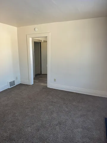 $750 | 1001 Saginaw Street, Unit 8, Flint, MI 48503