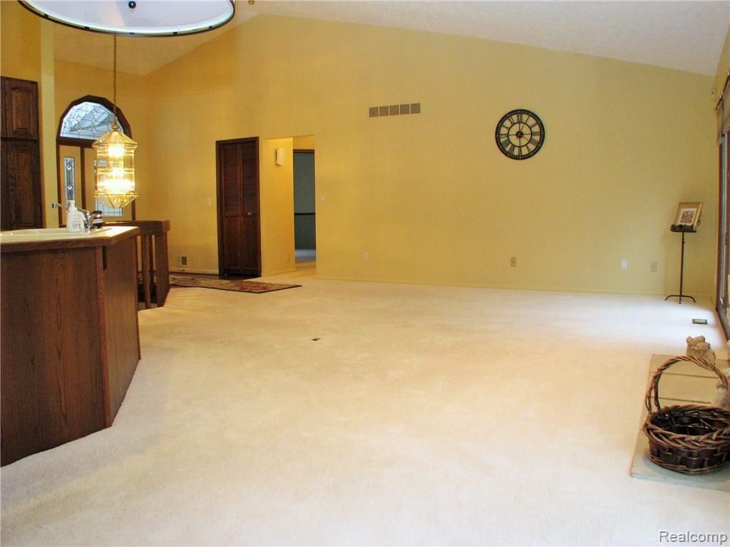 6699 Ridgeview Drive, Unit 53 Clarkston, MI 48346 - Photo 7 of 25