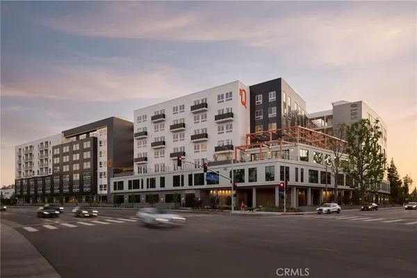 $5,624 | 21010 Erwin Street, Unit 476, Woodland Hills, CA 91367
