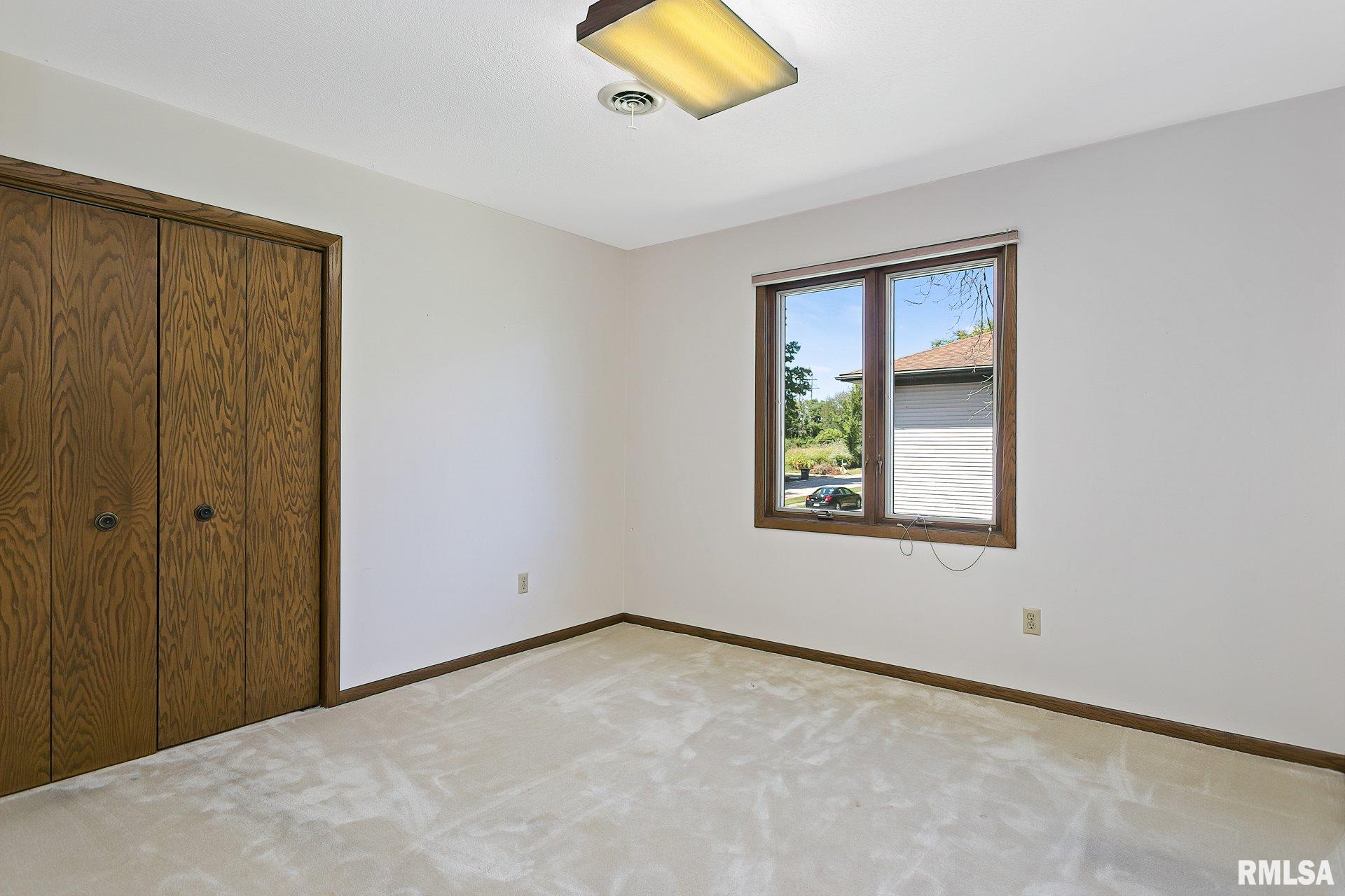 3235 Quail Ridge Road Bettendorf, IA 52722 - Photo 35 of 45 Gallery Image 35