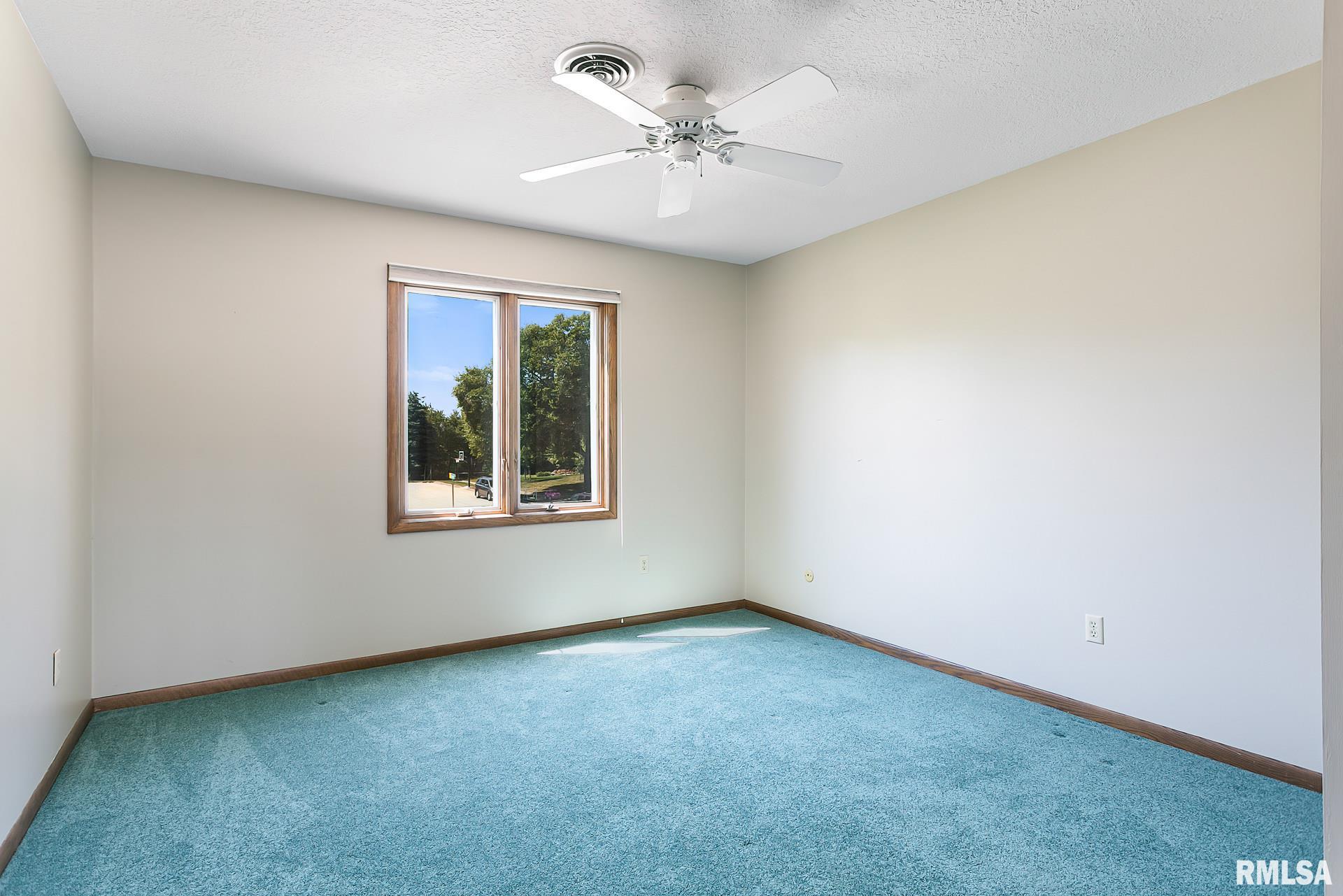 3235 Quail Ridge Road Bettendorf, IA 52722 - Photo 39 of 45 Gallery Image 39