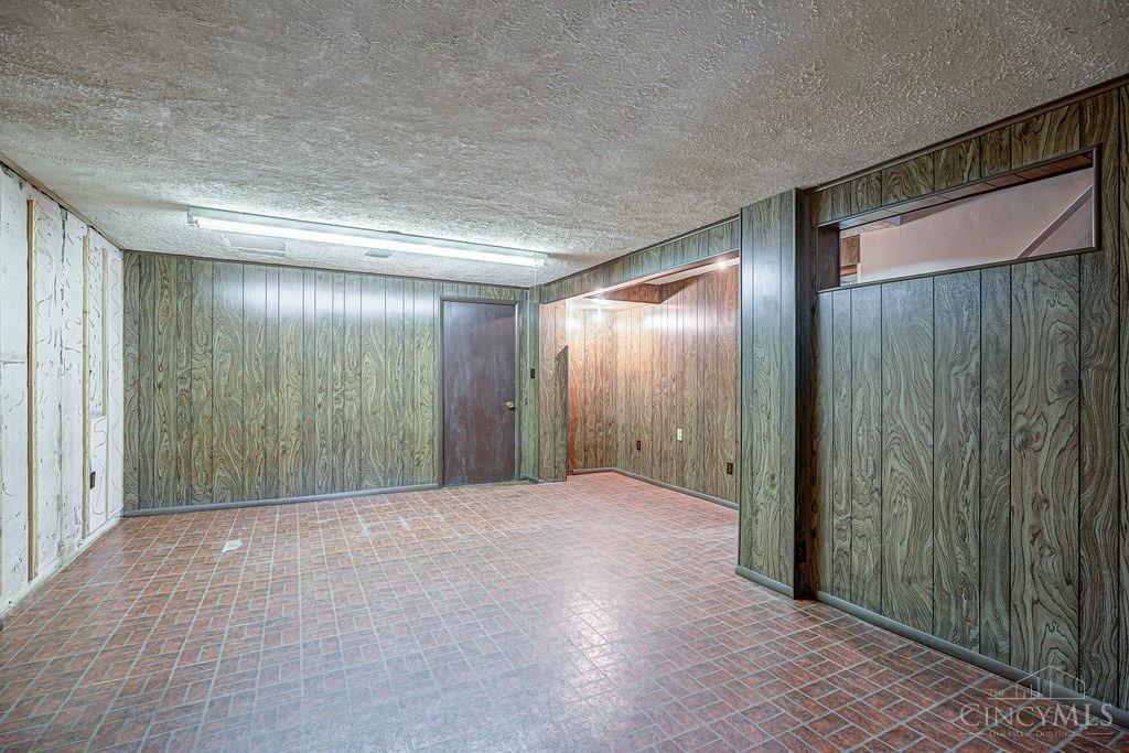 5605 Dry Ridge Road Cincinnati, OH 45252 - Photo 25 of 37 Gallery Image 25