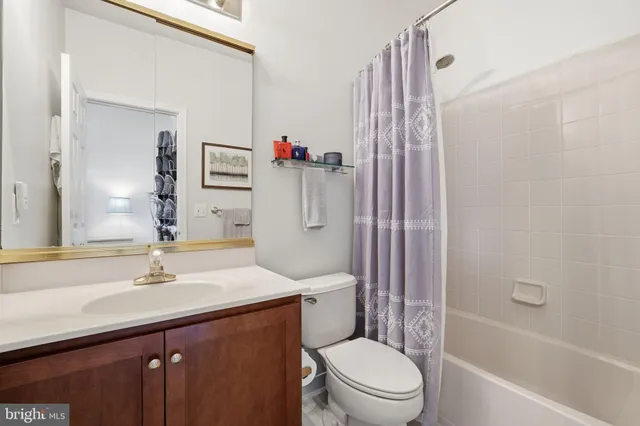 $2,850 | 20390 Bass Rocks Terrace, Ashburn, VA 20147