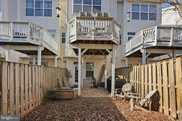 $2,850 | 20390 Bass Rocks Terrace, Ashburn, VA 20147