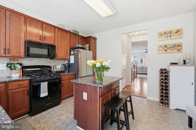 $2,850 | 20390 Bass Rocks Terrace, Ashburn, VA 20147