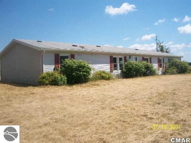 7893 South Mission Road Mount Pleasant, MI 48858 - Photo 1 of 21 1768876.JPG