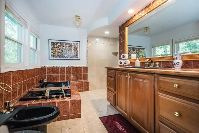 $739,000 | 183 Vacation Lodge Road, Londonderry, VT 05148