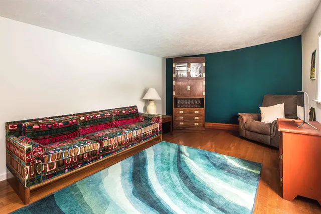 $739,000 | 183 Vacation Lodge Road, Londonderry, VT 05148