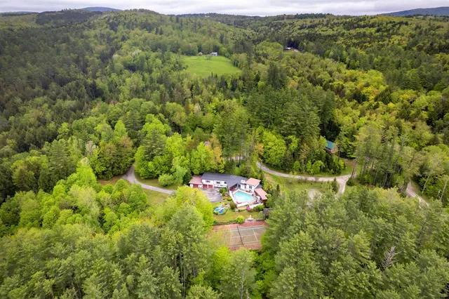 $739,000 | 183 Vacation Lodge Road, Londonderry, VT 05148