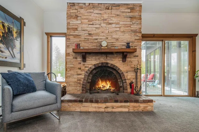 $739,000 | 183 Vacation Lodge Road, Londonderry, VT 05148