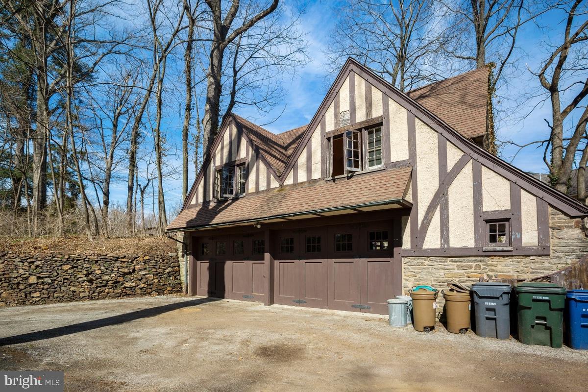 1209 Rydal Road Jenkintown, PA 19046 - Photo 26 of 37 4 car carriage house garage with separate heat