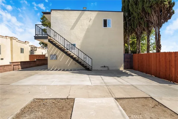 $1,150,000 | 564 West MacArthur Avenue, San Pedro, CA 90731