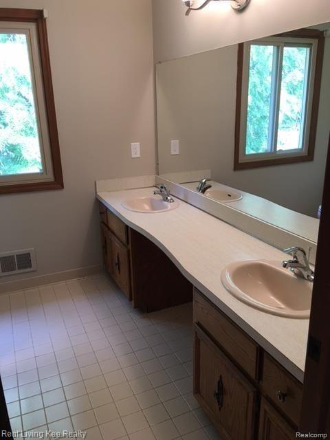 700 Snowmass Drive Rochester, MI 48309 - Photo 8 of 10