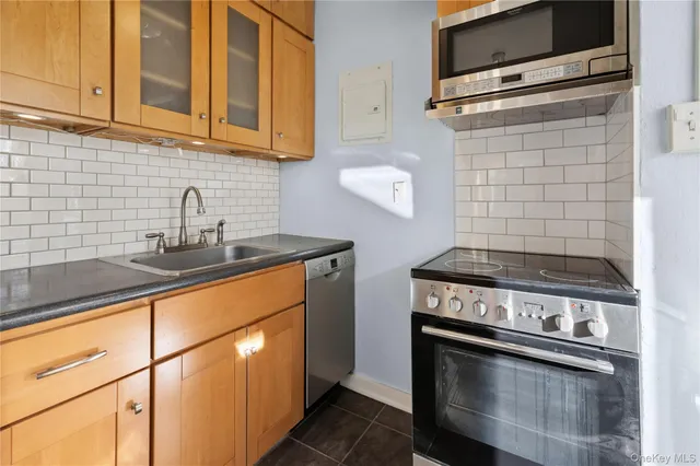 $3,650 | 53 Allen Street, Unit 2, Dobbs Ferry, NY 10522