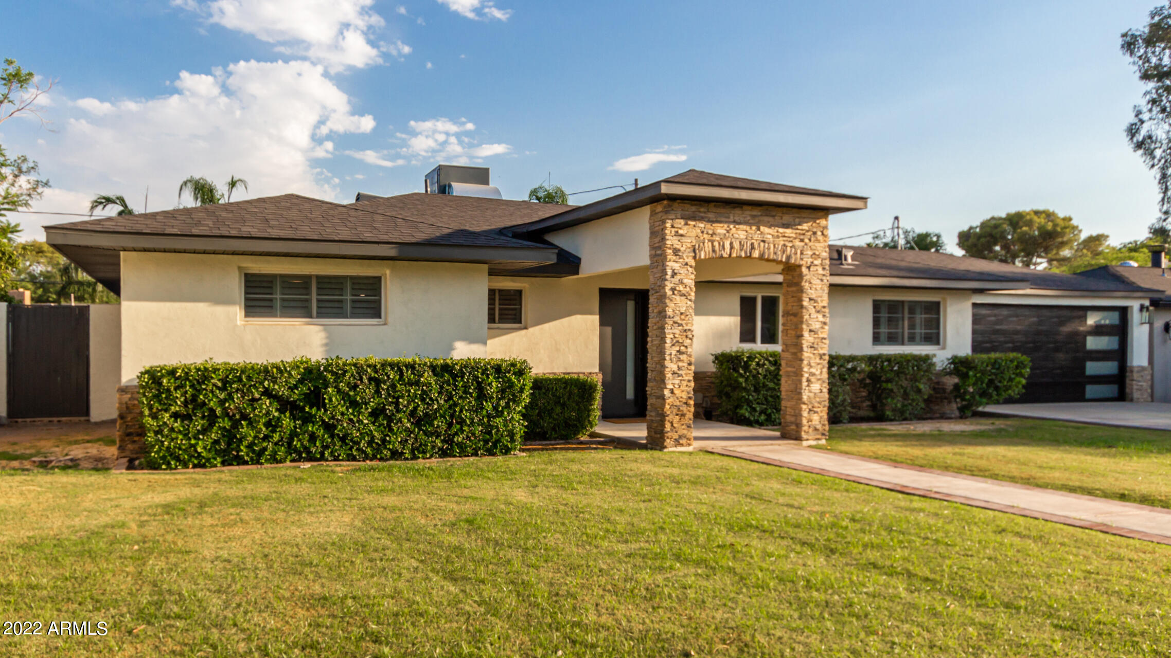 3207 East Colter Street Phoenix, AZ 85018 - Photo 2 of 34 3-Colter