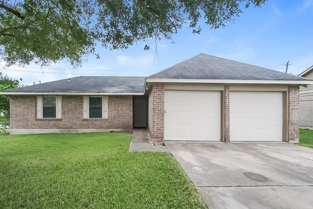 $1,930 | 15850 Alger Drive, Houston, TX 77489