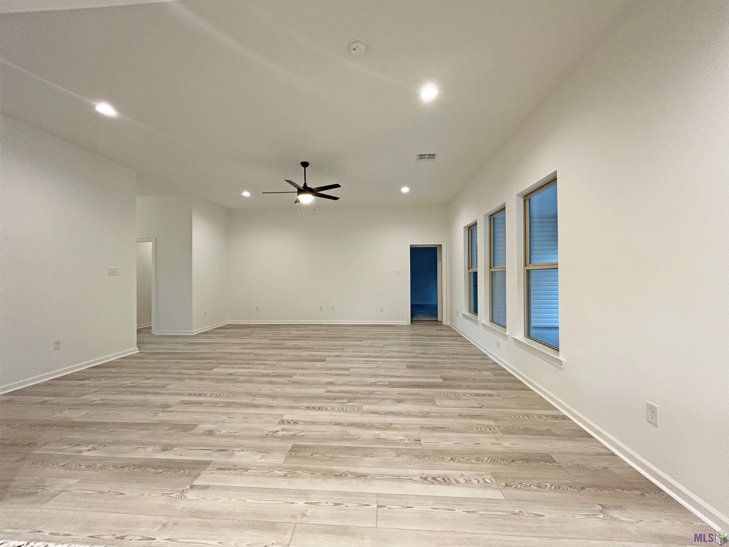 39698 Axis Avenue Ponchatoula, LA 70454 - Photo 3 of 14