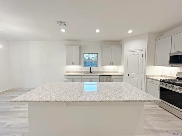 $287,835 | 39698 Axis Avenue, Ponchatoula, LA 70454