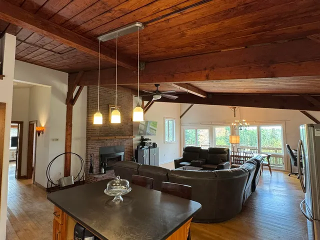 $799,900 | 181 Francestown Road, Greenfield, NH 03047