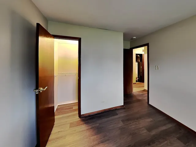 $2,640 | 16400 Sherwood Drive, Orland Park, IL 60462