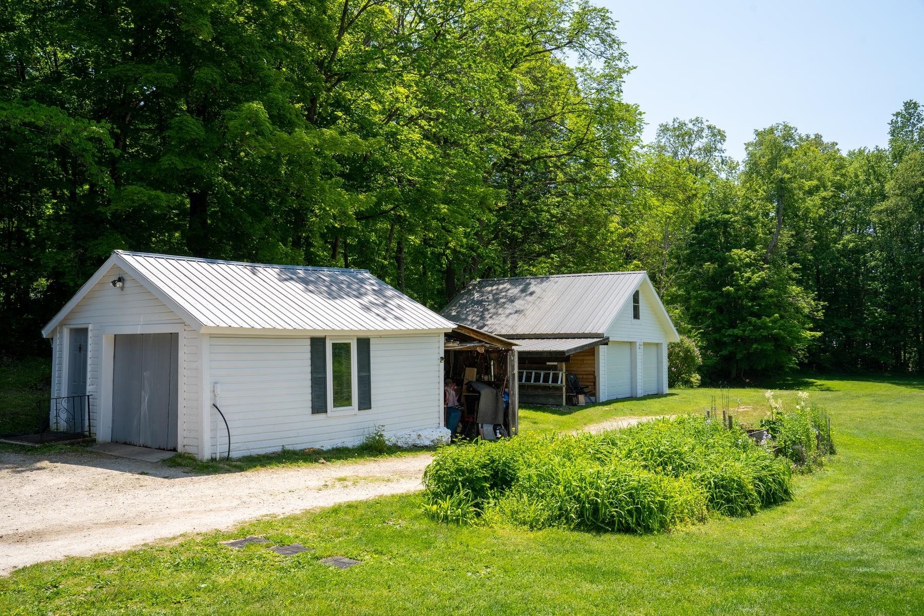125 Chiselville Road Sunderland, VT 05250 - Photo 6 of 25