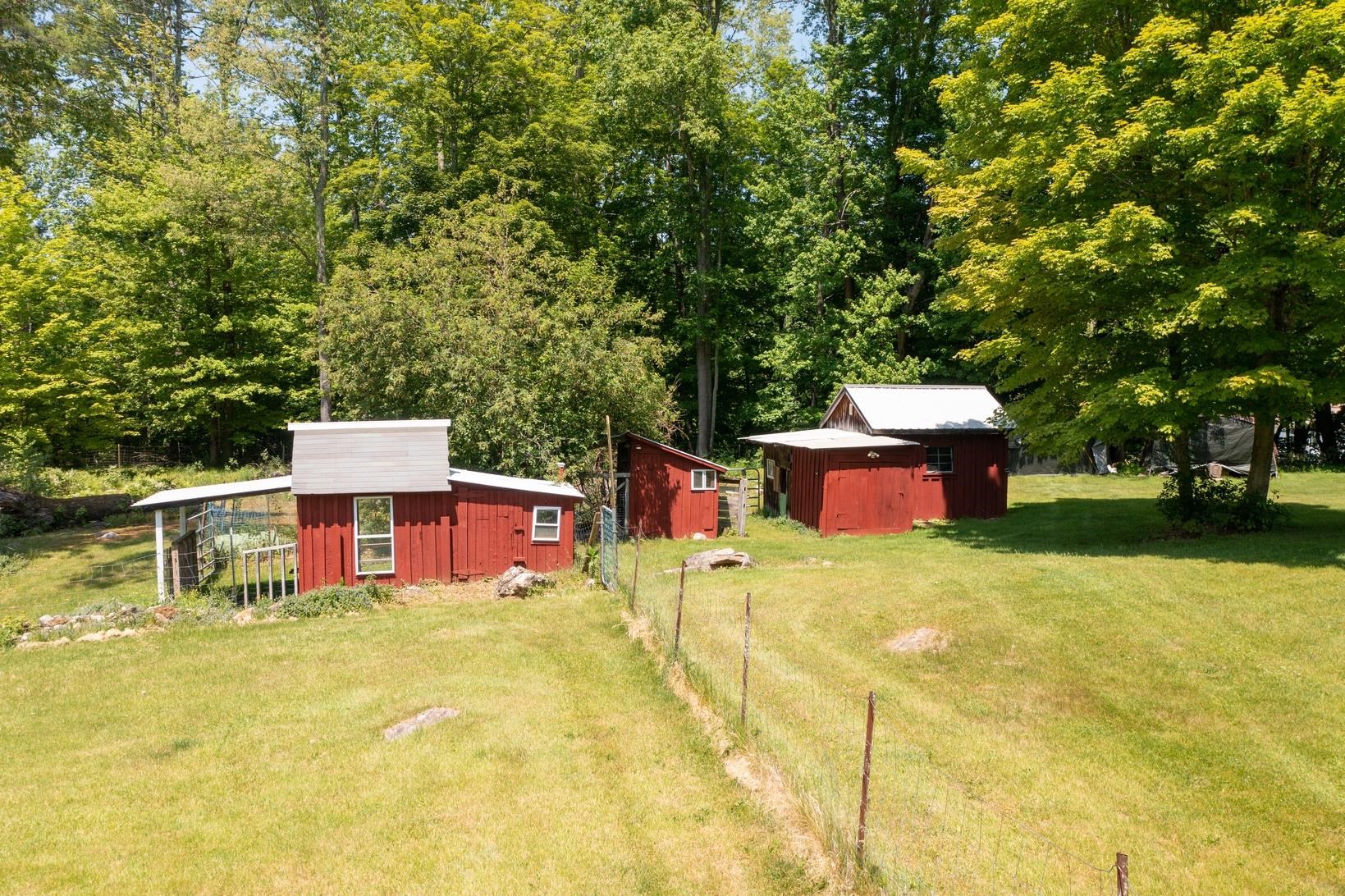 125 Chiselville Road Sunderland, VT 05250 - Photo 7 of 25