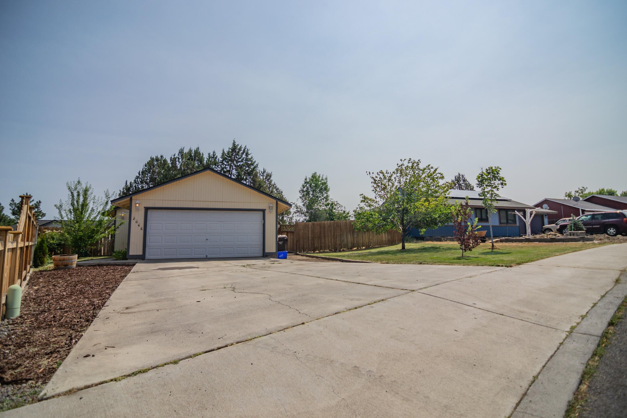 2046 Southwest 33rd Street Redmond, OR 97756 - Photo 28 of 30 DSC_0053