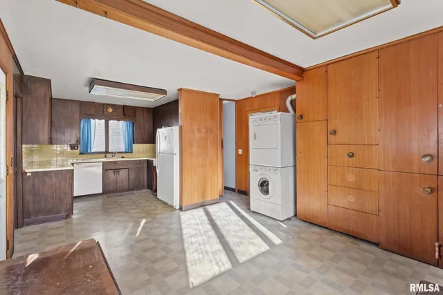 $135,000 | 2709 16th Street, Moline, IL 61265