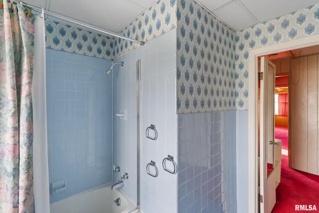 $135,000 | 2709 16th Street, Moline, IL 61265