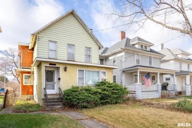 $135,000 | 2709 16th Street, Moline, IL 61265