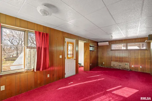 $135,000 | 2709 16th Street, Moline, IL 61265