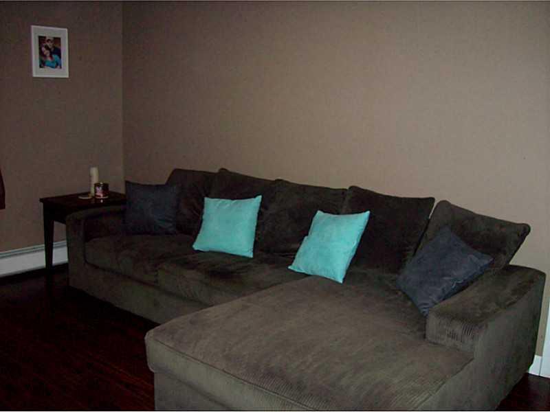 566 Bog Road Hermon, ME 04401 - Photo 5 of 22 Living Room.