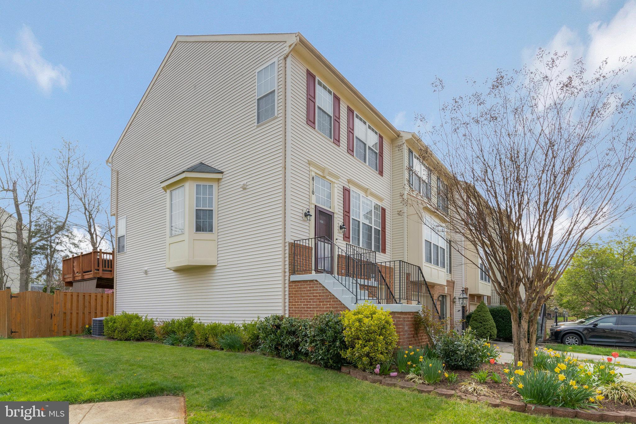 8110 Cerromar Way Gainesville, VA 20155 - Photo 2 of 51 Great End Unit Backing to Trees