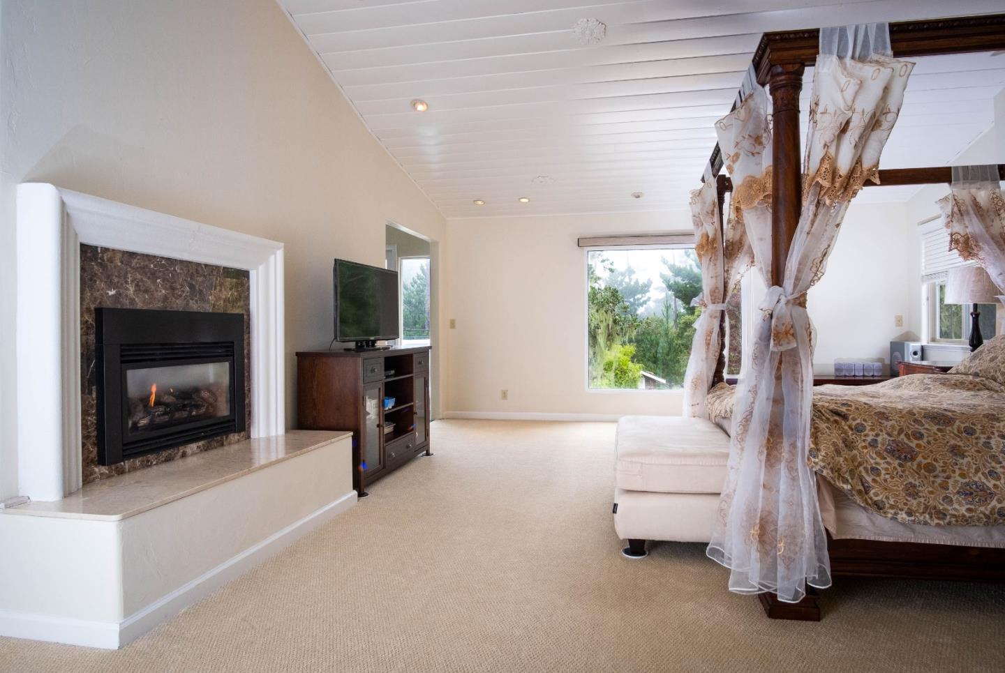 2832 Sloat Road Pebble Beach, CA 93953 - Photo 23 of 43 Gallery Image 23